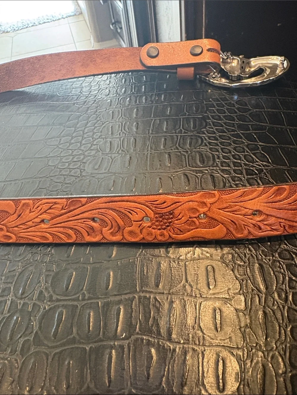Justin Vintage equestrian buckle